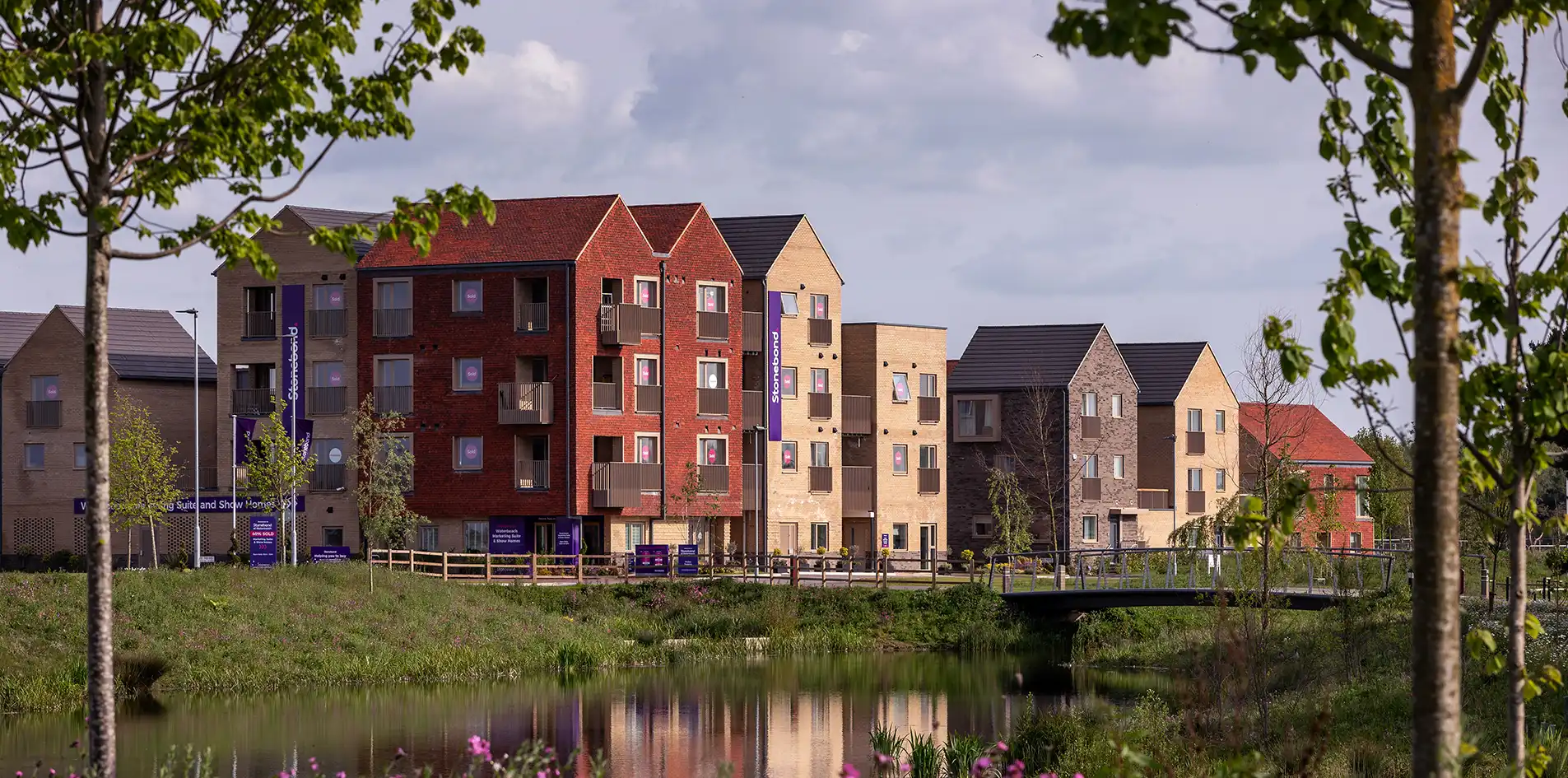 Homes at Waterbeach by the lakeside