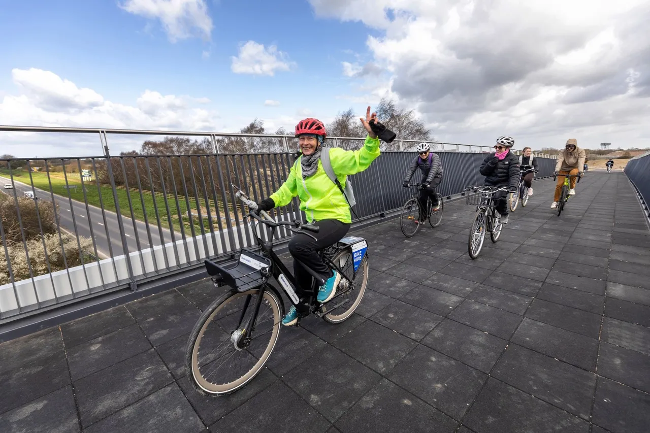 Featured image for “New A10 bridge opens, completing predominantly off-road route between Waterbeach and Cambridge”